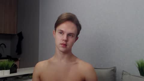 Snapshot of angelraaay chatting on November 2025 08:28:02 AM Angel online show from November 2025 08:28:02 AM