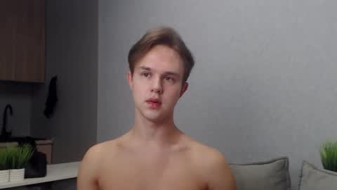 Snapshot of angelraaay chatting on November 2025 08:23:02 AM Angel online show from November 2025 08:23:02 AM