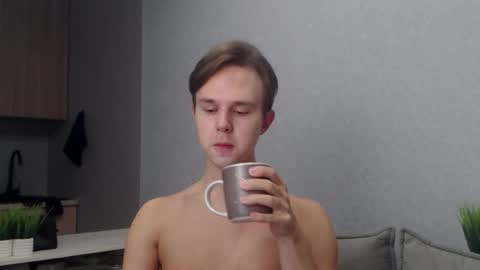 Snapshot of angelraaay chatting on November 2025 09:30:02 AM Angel online show from November 2025 09:30:02 AM