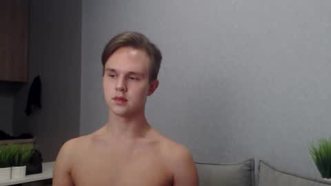 Snapshot of angelraaay chatting on November 2025 03:06:02 PM Angel online show from November 2025 03:06:02 PM