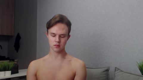 Snapshot of angelraaay chatting on November 2025 09:09:01 AM Angel online show from November 2025 09:09:01 AM