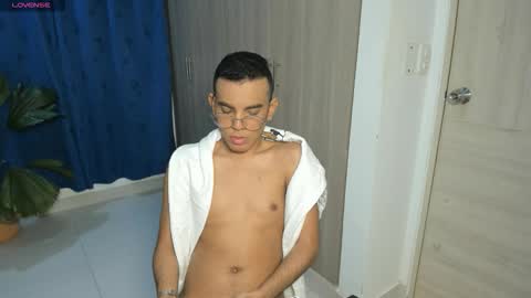 Snapshot of angels_doll chatting on October 2025 01:20:02 AM angels_doll online show from October 2025 01:20:02 AM