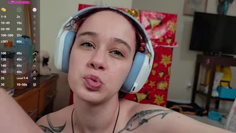 Snapshot of angels_fuck chatting on December 2024 03:36:01 AM Chau Mist    online show from December 2024 03:36:01 AM