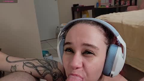 Snapshot of angels_fuck chatting on February 2025 01:41:02 AM Chau Mist    online show from February 2025 01:41:02 AM