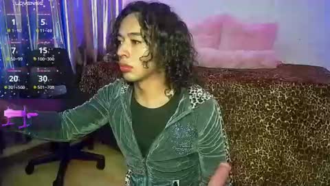 Snapshot of angelsdustxxx chatting on June 2026 03:35:02 AM online show from June 2026 03:35:02 AM