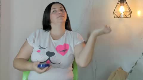 Snapshot of angelswets chatting on February 2025 02:27:02 PM ANGIE online show from February 2025 02:27:02 PM