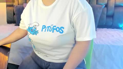 Snapshot of angelswets chatting on October 2025 01:39:01 PM ANGIE online show from October 2025 01:39:01 PM