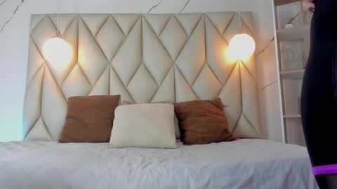 Snapshot of angelswets chatting on November 2025 02:16:01 PM ANGIE online show from November 2025 02:16:01 PM