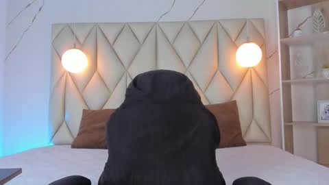 Snapshot of angelswets chatting on November 2025 02:07:01 PM ANGIE online show from November 2025 02:07:01 PM