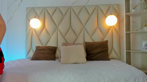 Snapshot of angelswets chatting on November 2025 11:58:01 AM ANGIE online show from November 2025 11:58:01 AM