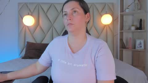 Snapshot of angelswets chatting on December 2025 01:53:01 PM ANGIE online show from December 2025 01:53:01 PM