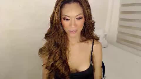 Snapshot of angeltan chatting on March 2026 07:21:02 PM lucyblue online show from March 2026 07:21:02 PM