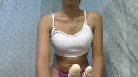 Snapshot of angeltta69 chatting on November 2025 05:45:02 PM angeltta69 online show from November 2025 05:45:02 PM