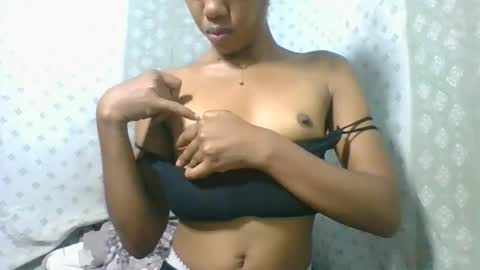 Snapshot of angeltta69 chatting on December 2025 05:09:01 PM angeltta69 online show from December 2025 05:09:01 PM