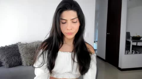 Snapshot of angelturned01 chatting on April 2026 09:39:33 PM Angel Turned online show from April 2026 09:39:33 PM