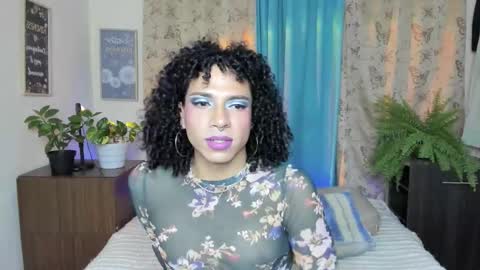 Snapshot of angelwhitte chatting on November 2025 10:56:01 PM angelwhitte online show from November 2025 10:56:01 PM