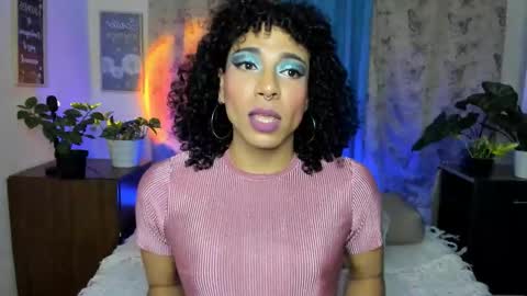 Snapshot of angelwhitte chatting on November 2025 10:46:01 PM angelwhitte online show from November 2025 10:46:01 PM