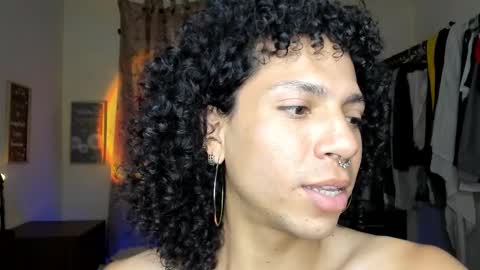 Snapshot of angelwhitte chatting on February 2026 12:29:01 AM angelwhitte online show from February 2026 12:29:01 AM