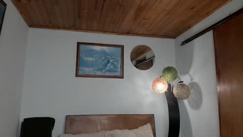 Snapshot of angelx_fox chatting on December 2024 01:15:02 AM Angel Fox online show from December 2024 01:15:02 AM