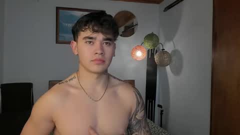 Snapshot of angelx_fox chatting on December 2024 01:42:01 AM Angel Fox online show from December 2024 01:42:01 AM