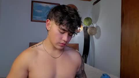 Snapshot of angelx_fox chatting on February 2025 01:04:02 AM Angel Fox online show from February 2025 01:04:02 AM