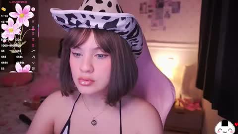 Snapshot of angelytaxx chatting on February 2026 06:44:02 AM Angel online show from February 2026 06:44:02 AM