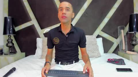  Anghel Stone  online show from February 2025 12:27:02 PM