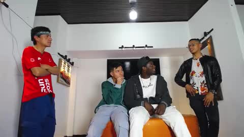 anghelytos online show from December 2025 04:06:02 AM