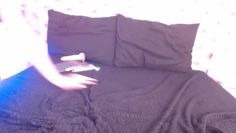 Snapshot of angie99_gh chatting on March 2025 04:27:02 AM Angie online show from March 2025 04:27:02 AM