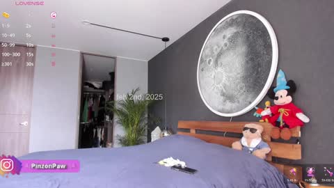 angie online show from February 2025 04:00:02 PM