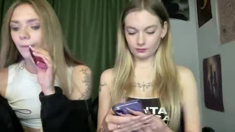 Snapshot of angie_natasha_054 chatting on November 2025 01:56:02 PM Natasha Angine online show from November 2025 01:56:02 PM