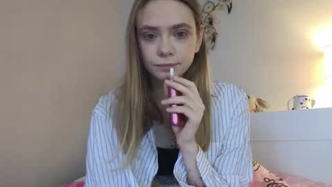 Snapshot of angie_natasha_054 chatting on February 2026 08:16:02 AM Natasha Angine online show from February 2026 08:16:02 AM