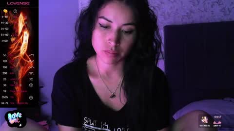 Snapshot of angiebaxter chatting on December 2024 12:45:02 AM Angiebaxt online show from December 2024 12:45:02 AM