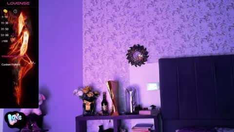 Snapshot of angiebaxter chatting on December 2024 12:27:01 AM Angiebaxt online show from December 2024 12:27:01 AM