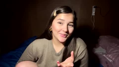 Snapshot of angietubebe chatting on October 2025 02:04:02 AM Angie tu bebe online show from October 2025 02:04:02 AM