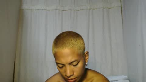 angolahugecock online show from February 2025 03:12:02 PM