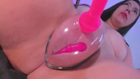 Snapshot of aniiieee_x chatting on November 2025 07:26:01 PM ANIE Broadcasting from 1300 to 2100 online show from November 2025 07:26:01 PM