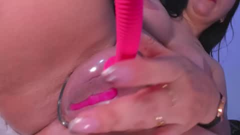 Snapshot of aniiieee_x chatting on November 2025 11:06:01 PM ANIE Broadcasting from 1300 to 2100 online show from November 2025 11:06:01 PM