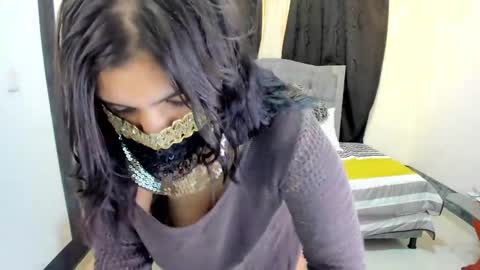 Anissa online show from April 2026 09:20:01 PM