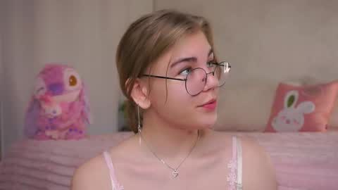 AnishaVivo online show from March 2026 11:58:01 AM