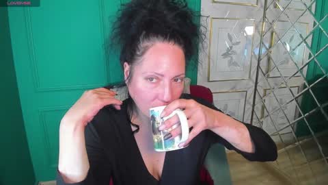 Snapshot of anita_muse chatting on December 2024 04:29:02 PM Anita online show from December 2024 04:29:02 PM