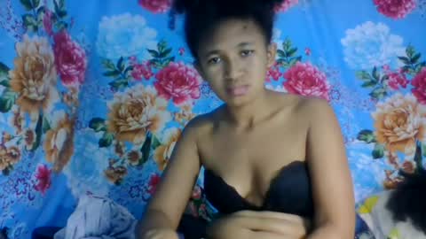 Snapshot of anitaazzh chatting on June 2026 02:36:02 AM anitaazzh online show from June 2026 02:36:02 AM