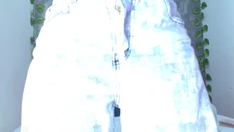 Anita Correa online show from April 2026 07:44:01 PM