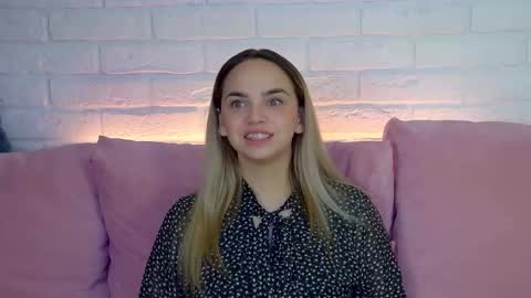 AnitaVenture online show from September 2025 04:18:02 AM