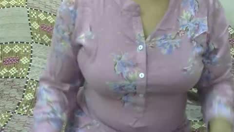 Snapshot of anjali_dogra786 chatting on October 2025 12:14:02 PM anjali_dogra786 online show from October 2025 12:14:02 PM