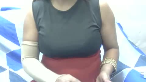 Snapshot of anjali_dogra786 chatting on December 2025 09:29:01 AM anjali_dogra786 online show from December 2025 09:29:01 AM