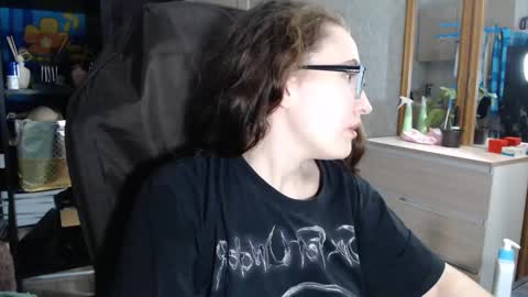 Snapshot of ankey_rayah chatting on December 2024 02:14:01 AM Nameless online show from December 2024 02:14:01 AM