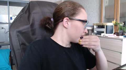 Snapshot of ankey_rayah chatting on December 2024 06:35:01 AM Nameless online show from December 2024 06:35:01 AM