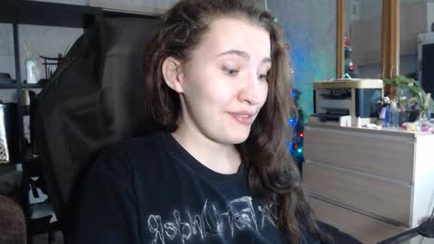 Snapshot of ankey_rayah chatting on December 2024 01:39:02 AM Nameless online show from December 2024 01:39:02 AM