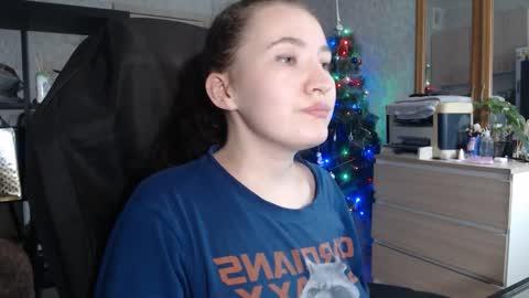Snapshot of ankey_rayah chatting on December 2024 03:13:02 PM Nameless online show from December 2024 03:13:02 PM